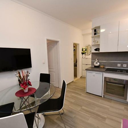 Apartment Cecilija ซินย์ ภายนอก รูปภาพ