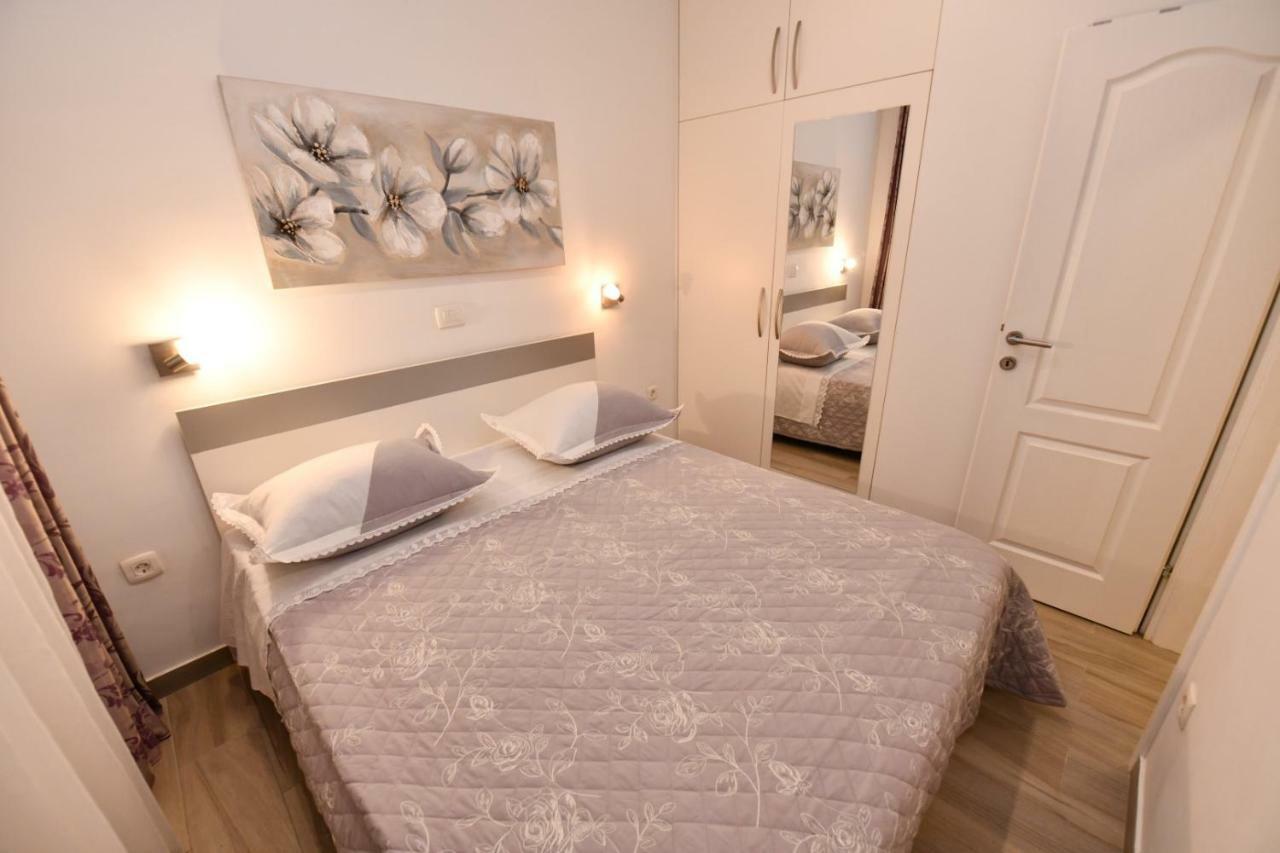 Apartment Cecilija ซินย์ ภายนอก รูปภาพ