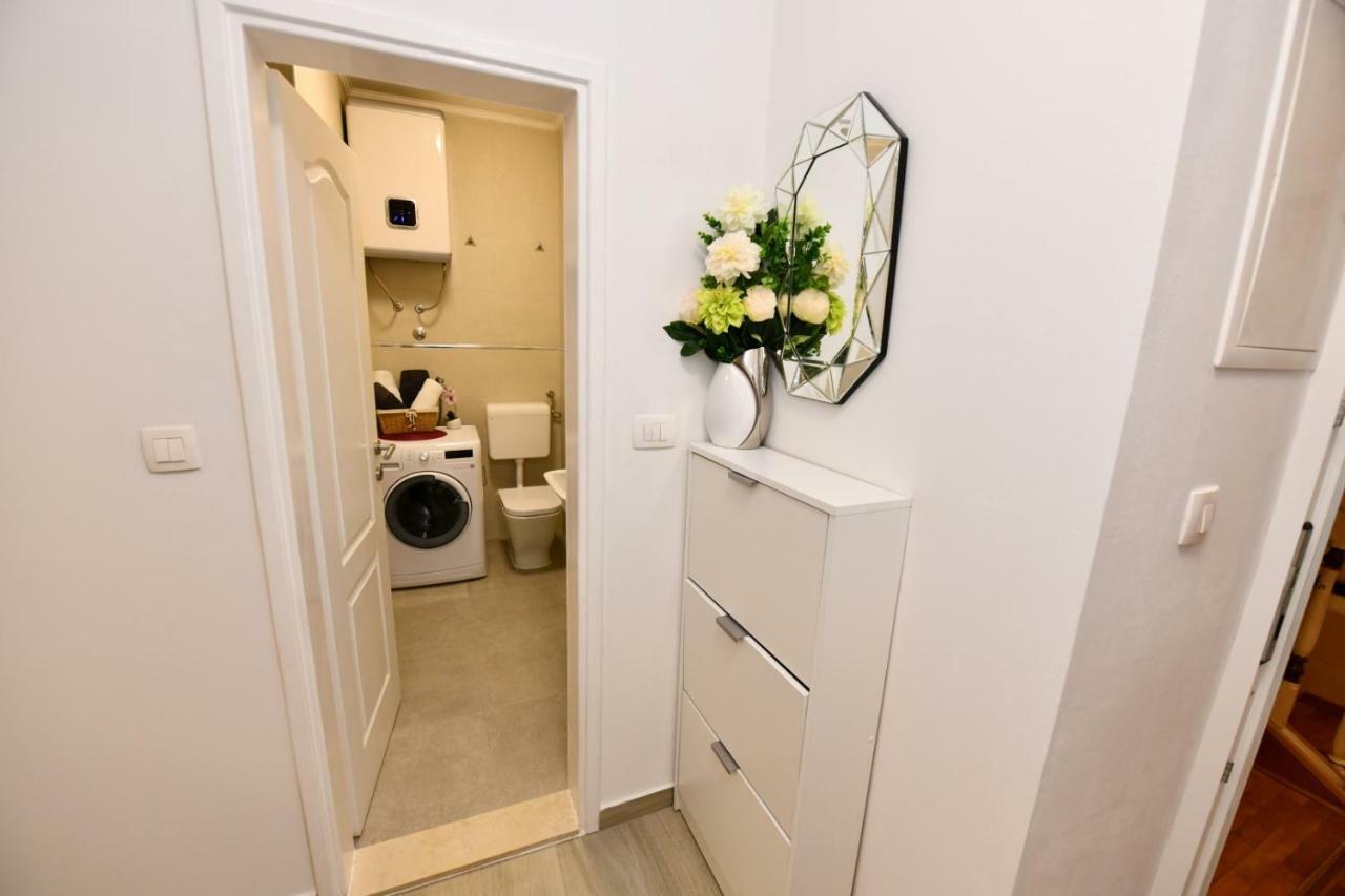 Apartment Cecilija ซินย์ ภายนอก รูปภาพ