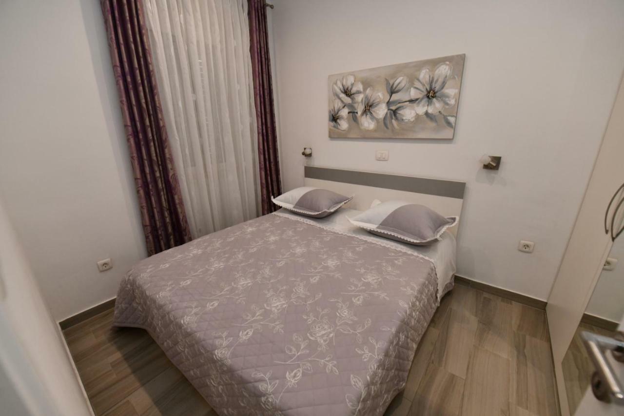 Apartment Cecilija ซินย์ ภายนอก รูปภาพ