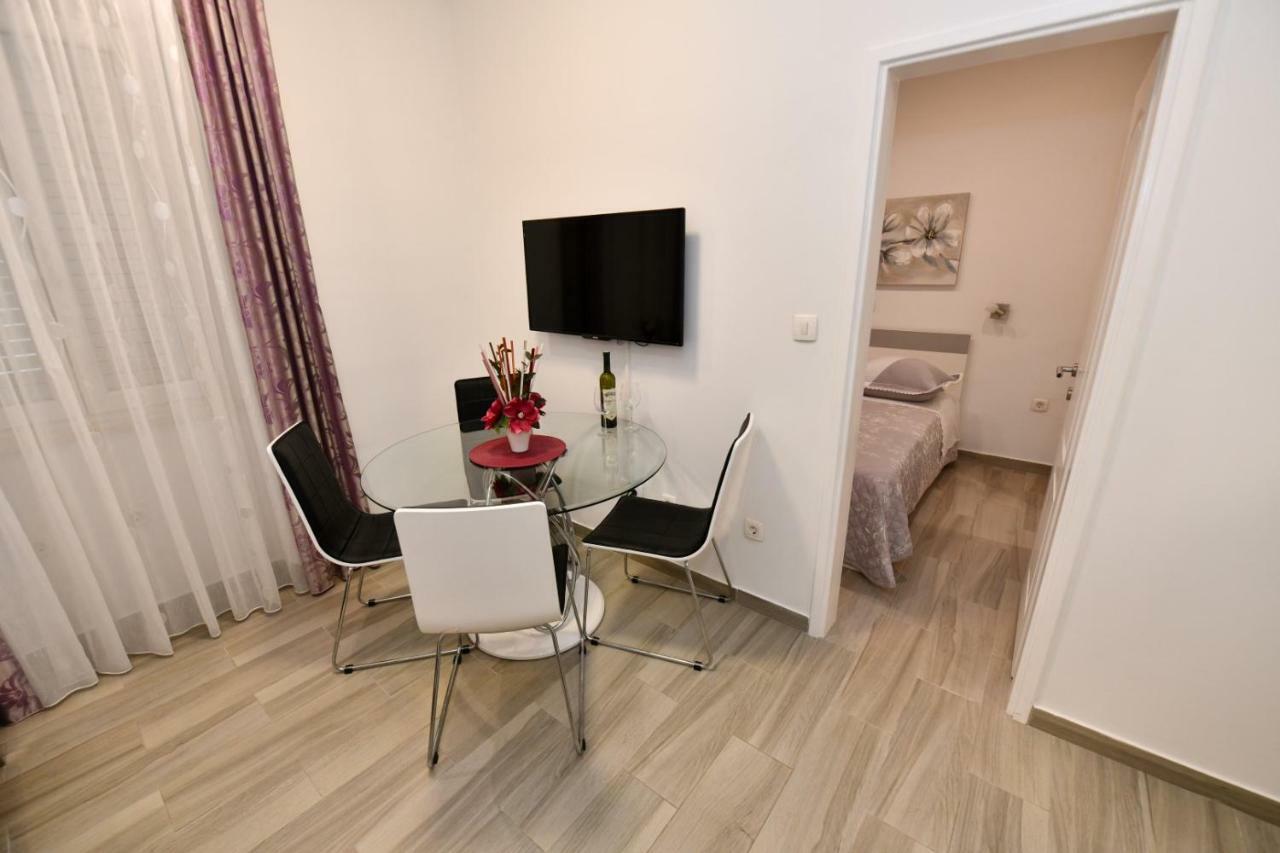 Apartment Cecilija ซินย์ ภายนอก รูปภาพ